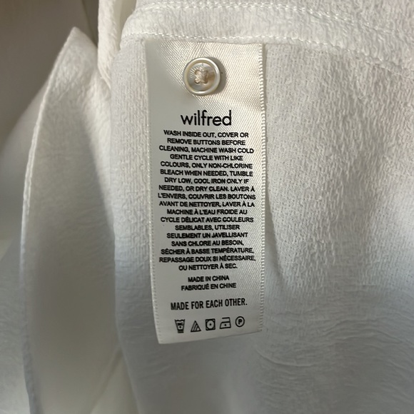 Aritzia Wilfred sheer blouse - Picture 5 of 6